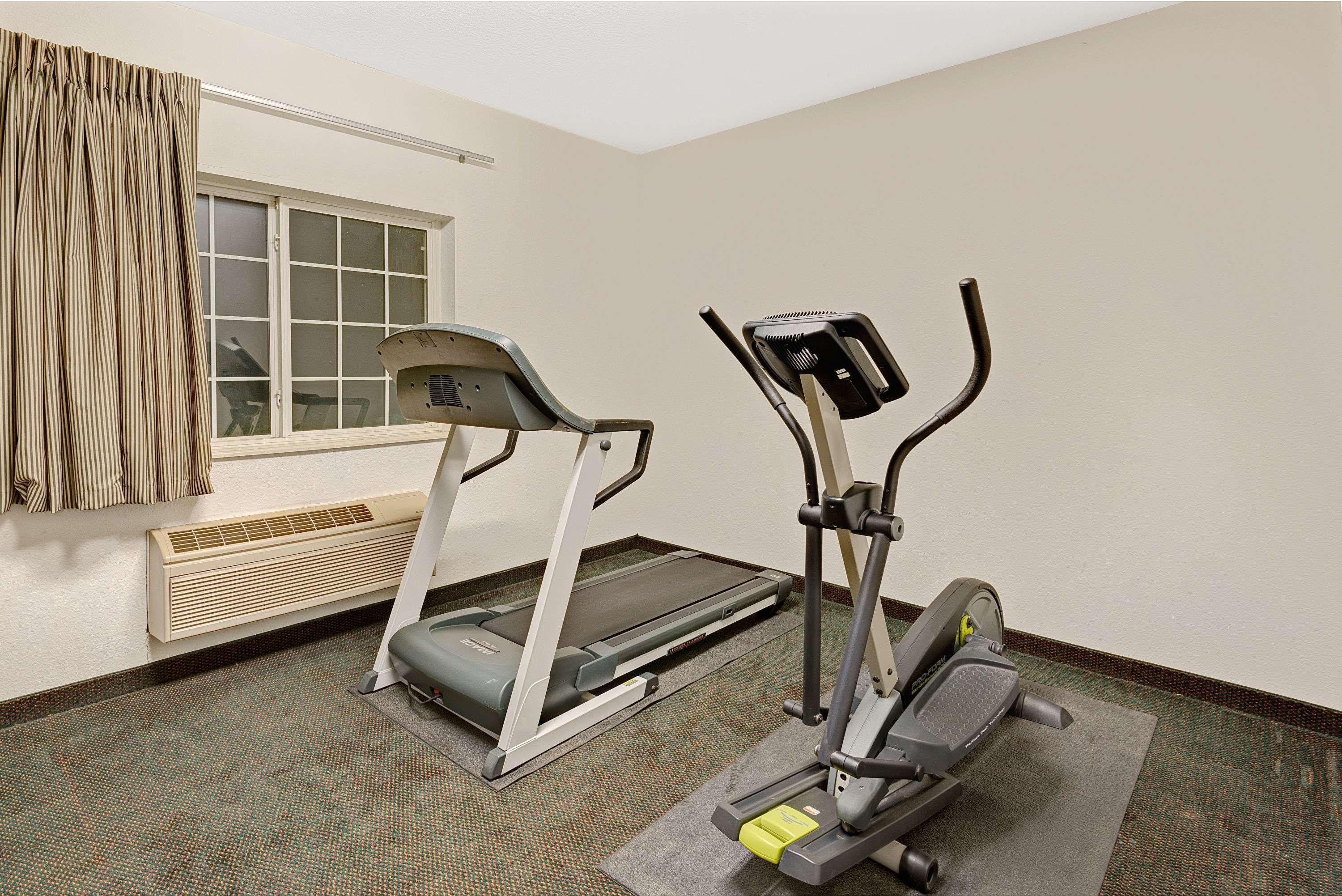 Super 8 By Wyndham De Soto Hotel Ngoại thất bức ảnh